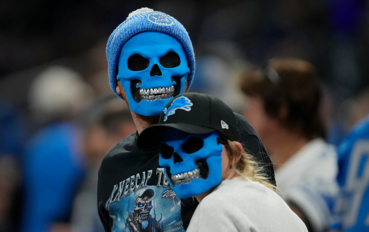 You can watch NFL RedZone streaming free today with new trial offers for Week 9