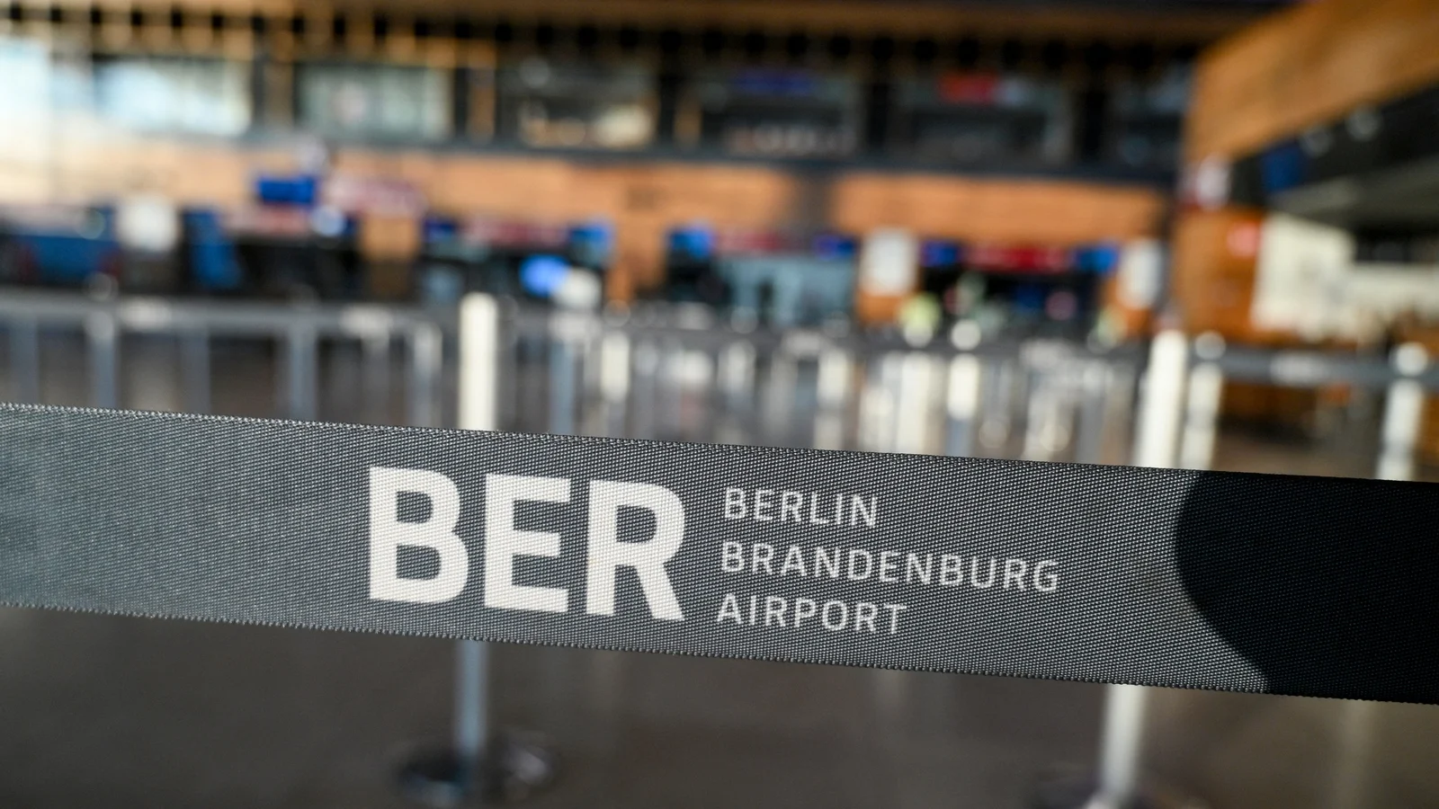 Airline operations resume at Berlin airport after drone disruption