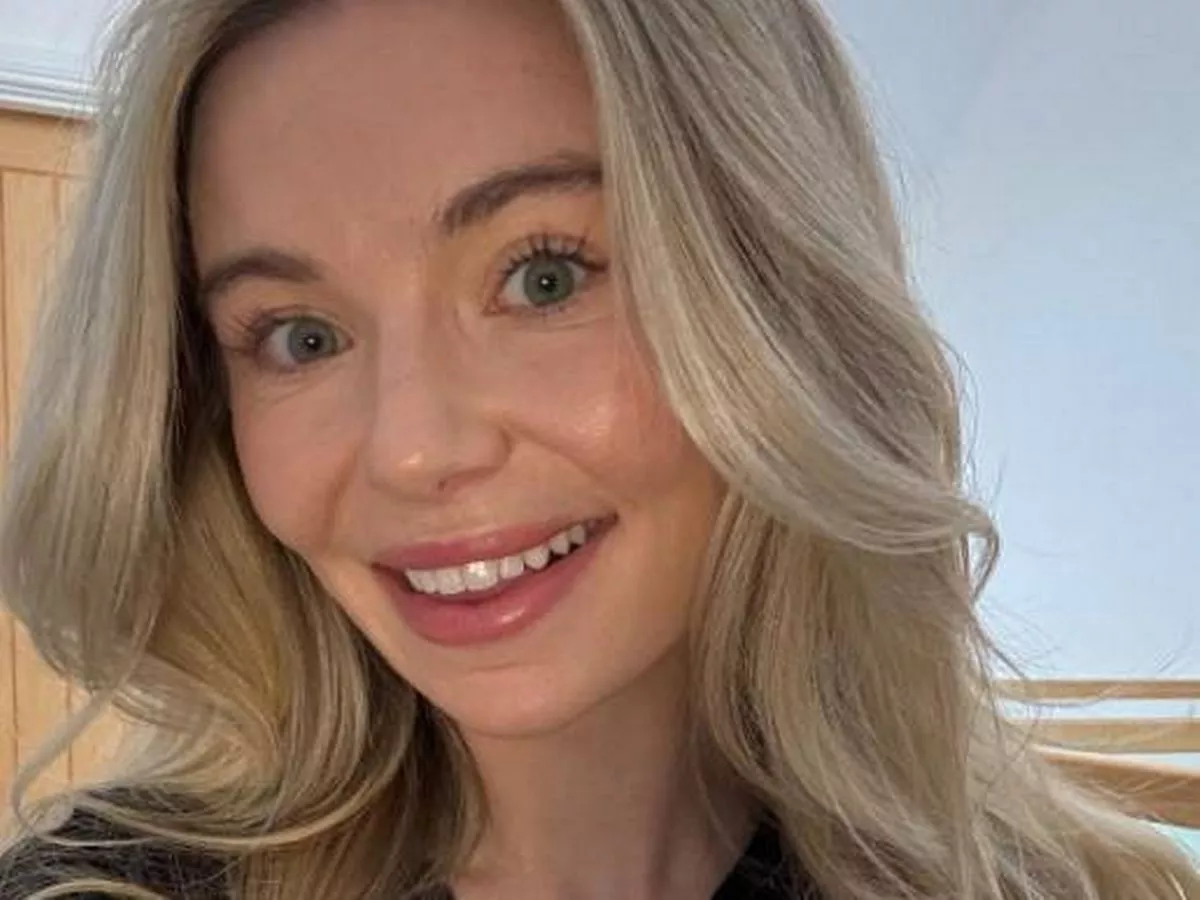 Georgia Toffolo's budget-friendly skincare organiser keeps 'dressing tables presentable' for under £17
