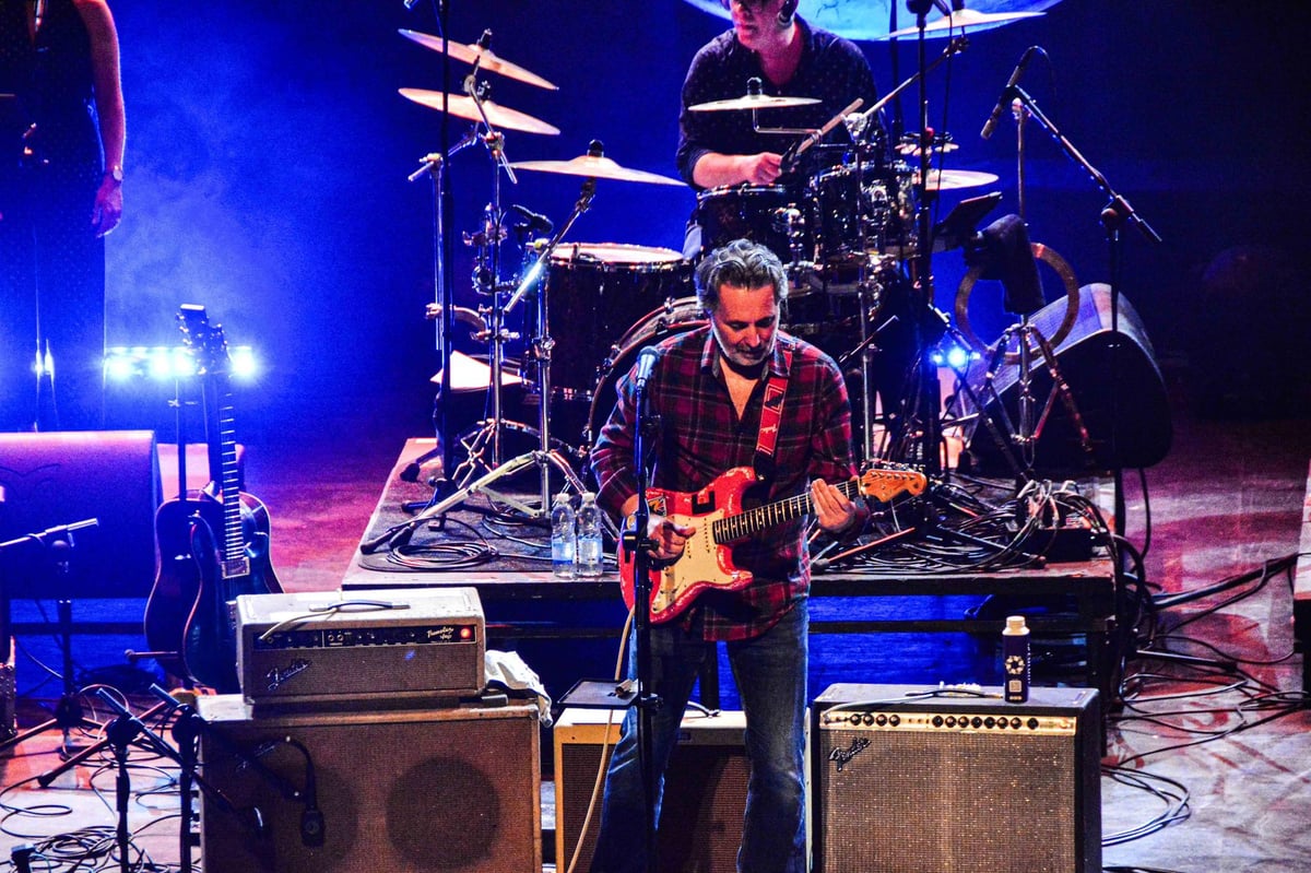 Paul Casey ‘Driving Home for Christmas’ with ‘REA-MAGINED’ homage to Chris Rea