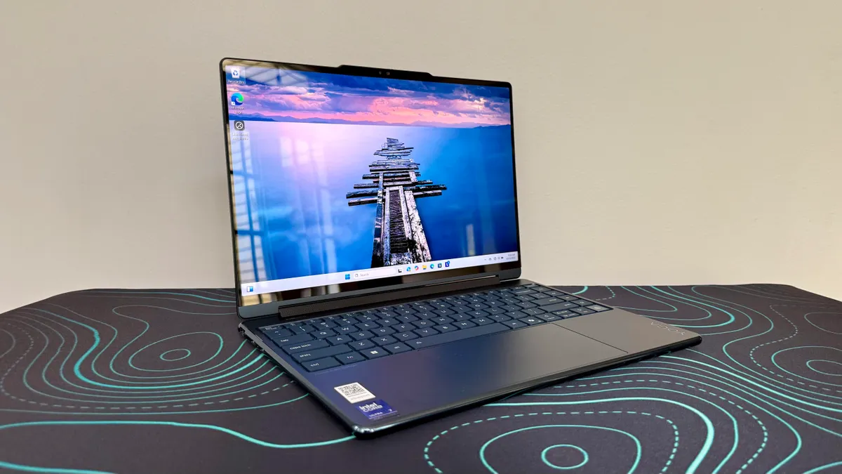 Lenovo Yoga 9i 2-in-1 Aura Edition Review: Near-Perfect Package With Record-Setting Battery Life