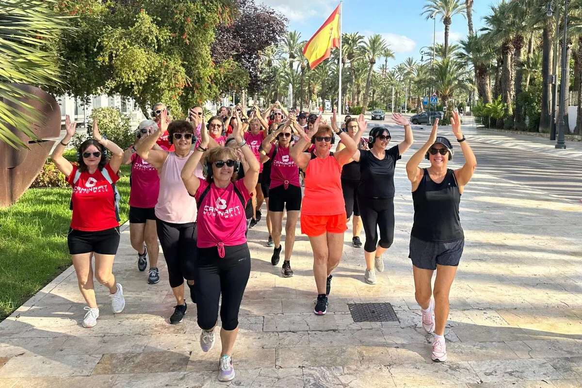 Walk & Music Experience in Elche with CaminaFit