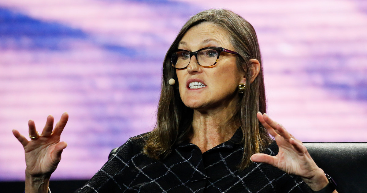 Cathie Wood sells $21.4 million of surging AI stocks