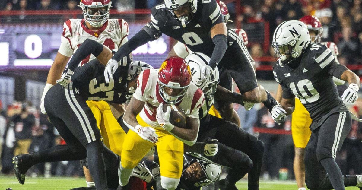 Grades: Southern California 21, Nebraska 17