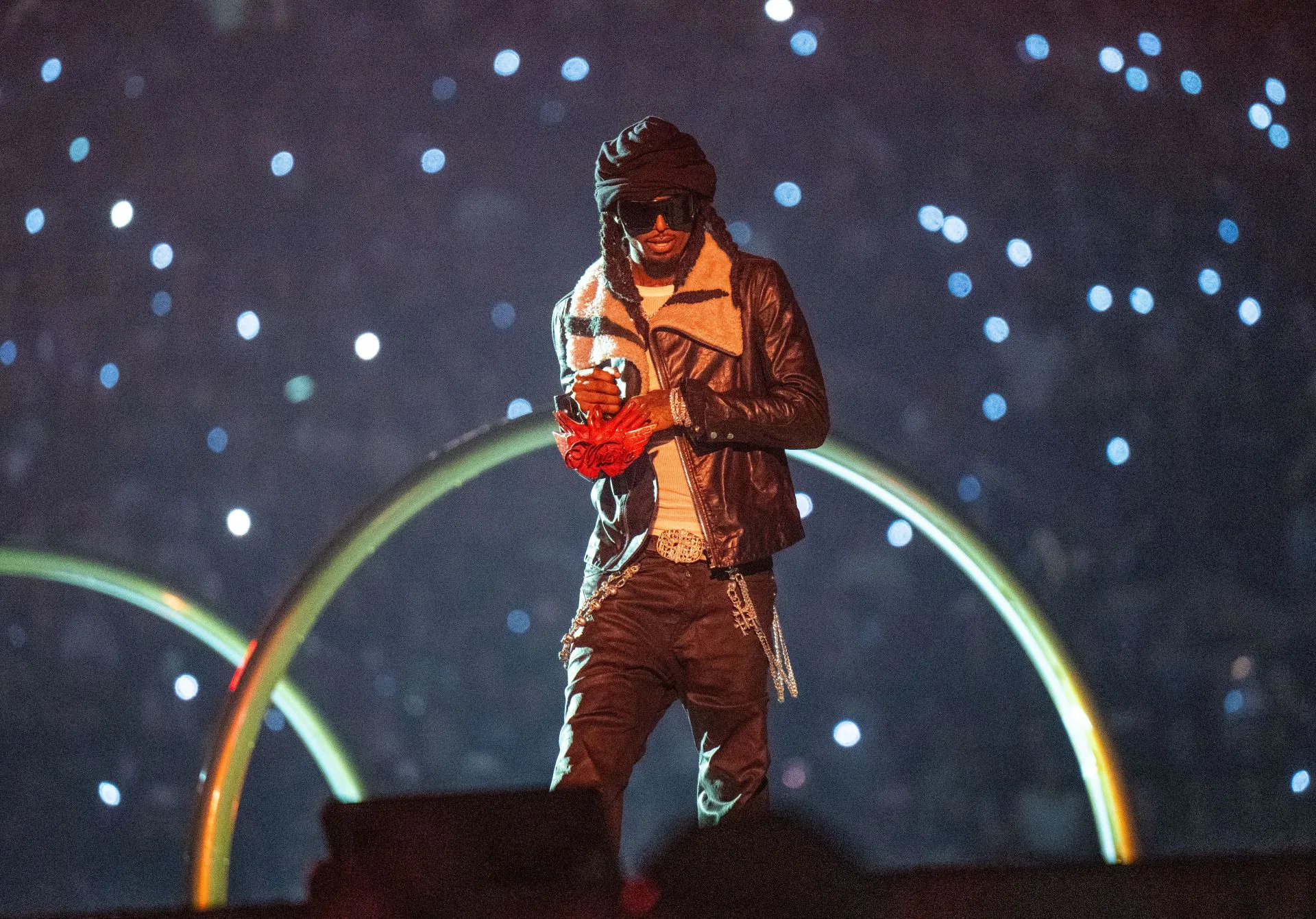 "He was averaging 3-3-2 in high school BTW" - Internet reacts to Playboi Carti saying if it wasn't "rap sh*t" he would have been in NBA 