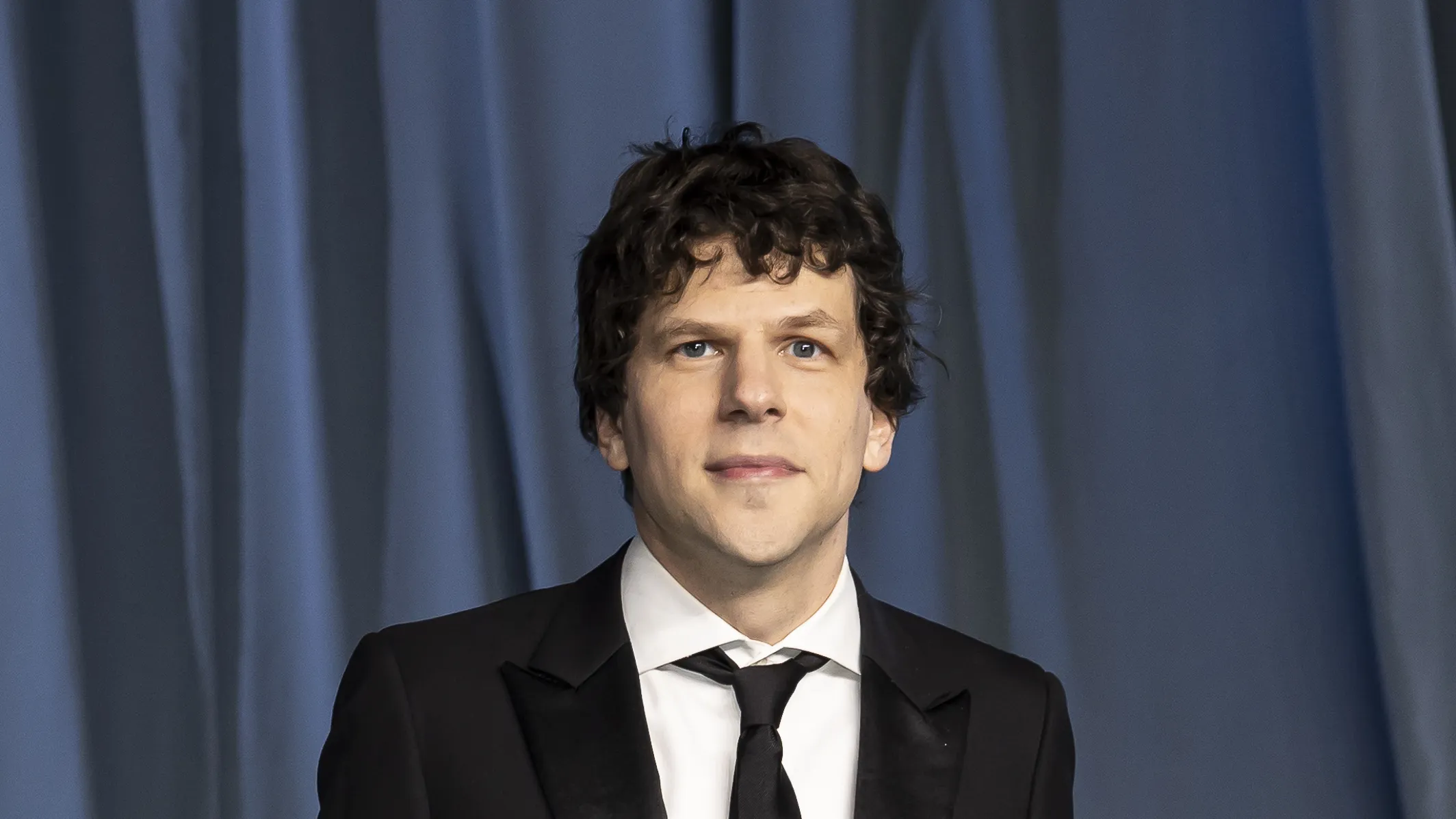 Jesse Eisenberg Is Donating a Kidney to A Stranger