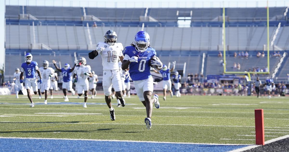 Buffalo Bulls football defeats Bowling Green