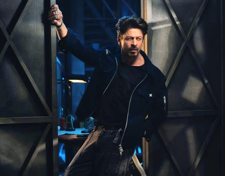 Shah Rukh Khan stuns with silver-haired look in ‘King’ announcement