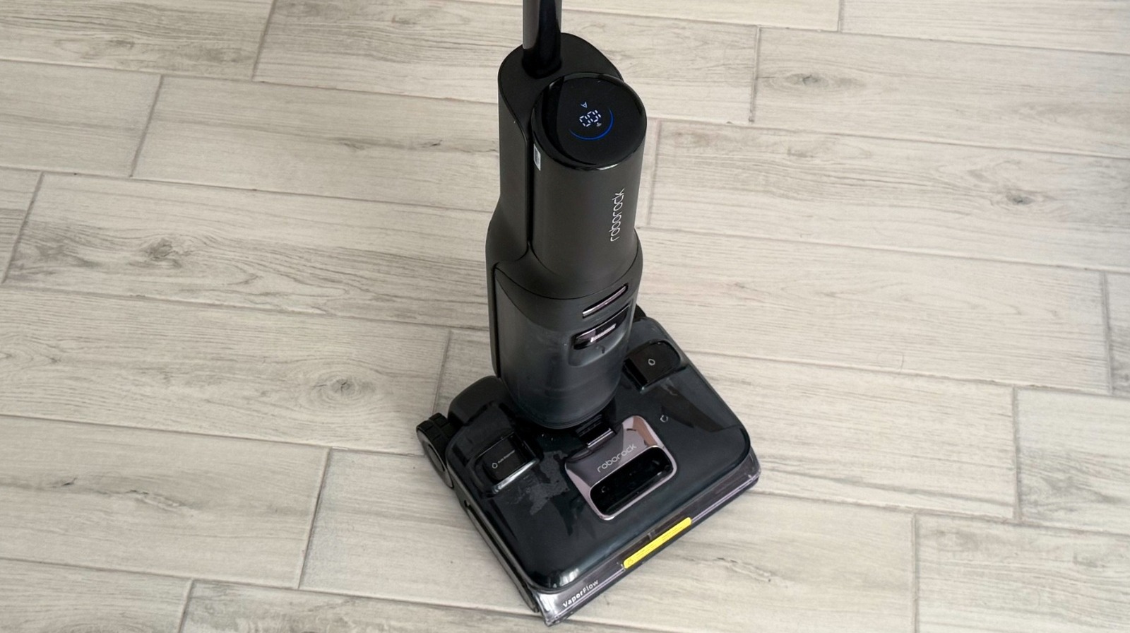 Roborock F25 Ultra Wet & Dry Vacuum Review: Steaming The Dirt Away