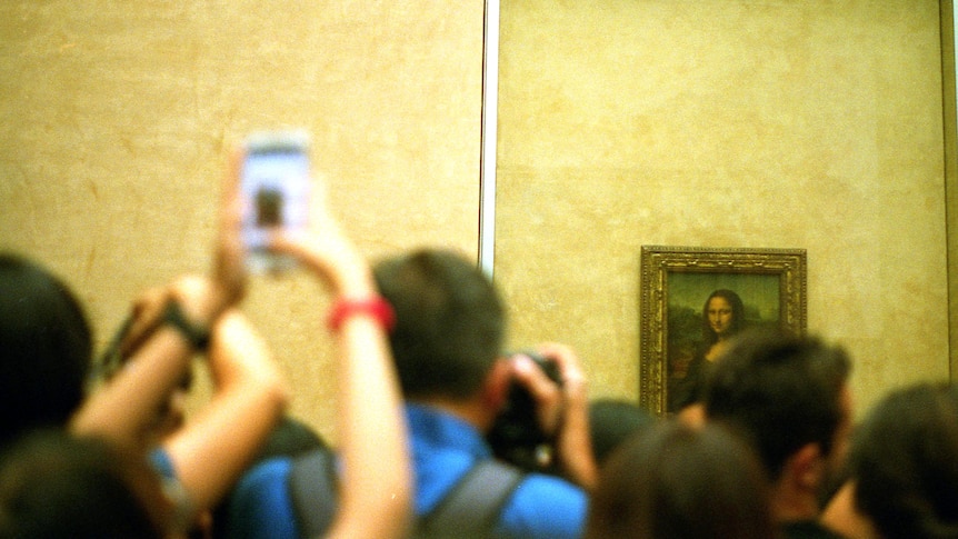 This trend from 30BC Egypt is still influencing art today