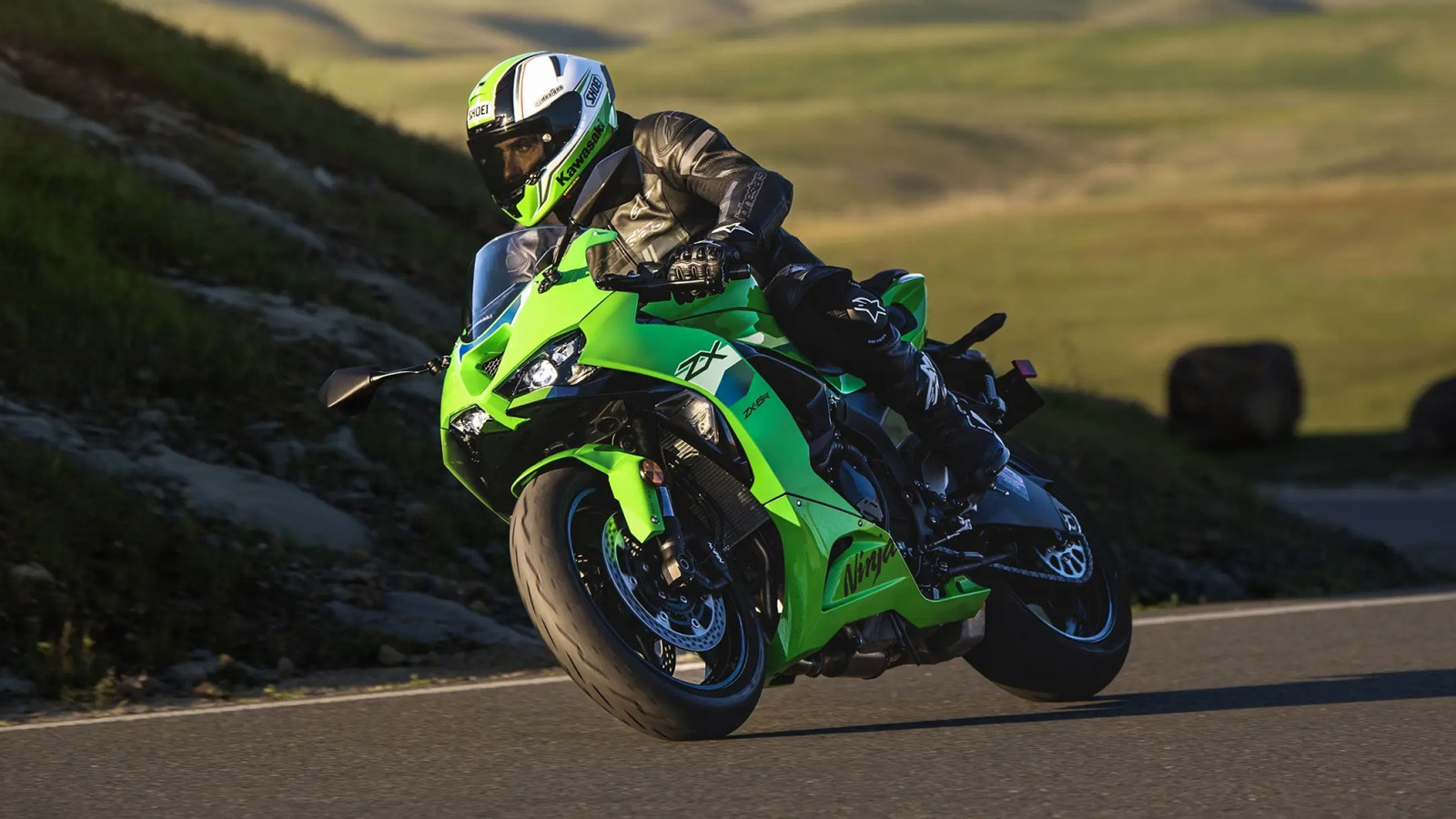 Kawasaki ZX-6R: How Much Does This Ninja Cost & What Are Its Top Features?