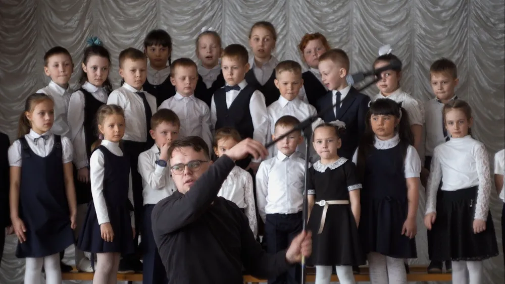 'Mr. Nobody Against Putin' Protagonist on Hate Amid Oscar Campaign