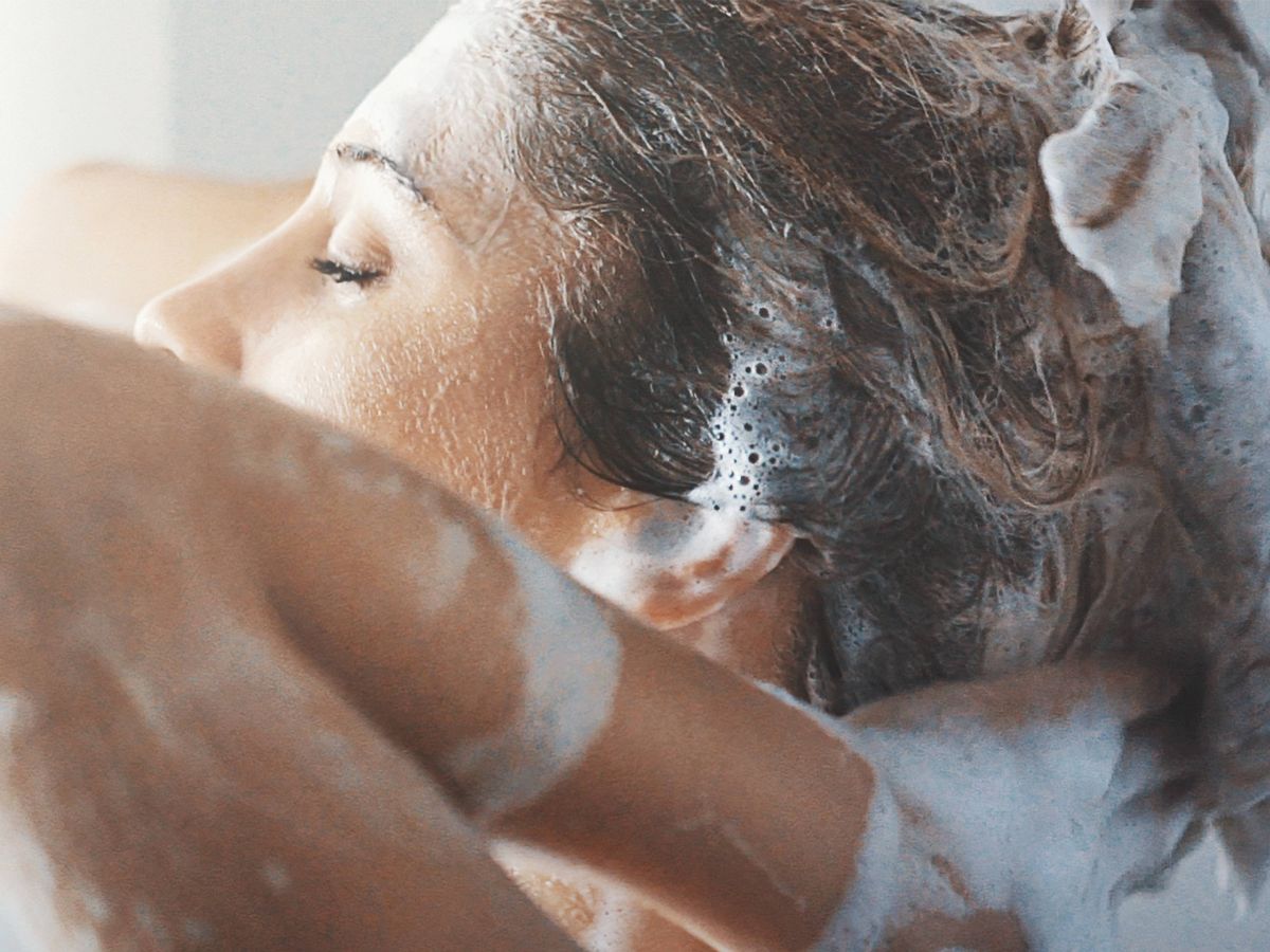 Do 1 thing every day to 'promote hair growth and shine' and it's totally free