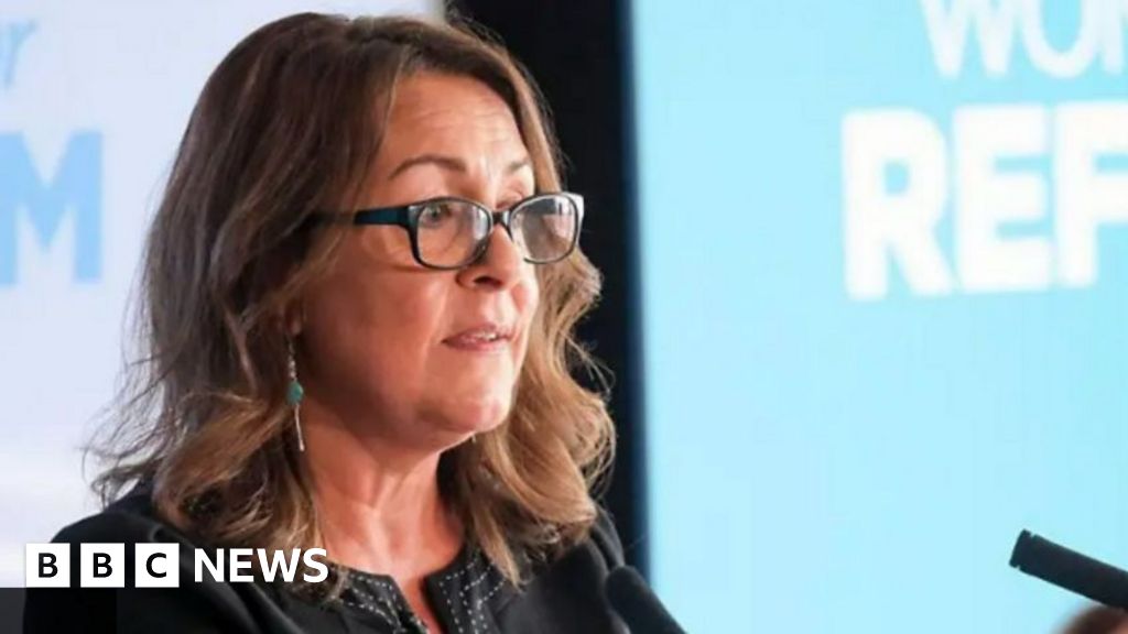 Two Reform UK councillors booted out of party