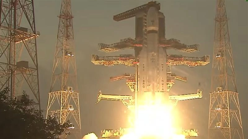 ISRO CMS-03 Mission: Indian Space Agency Launches Heaviest Communication Satellite Aboard LVM3-M5 Launch Vehicle to Geosynchronous Transfer Orbit From Sriharikota