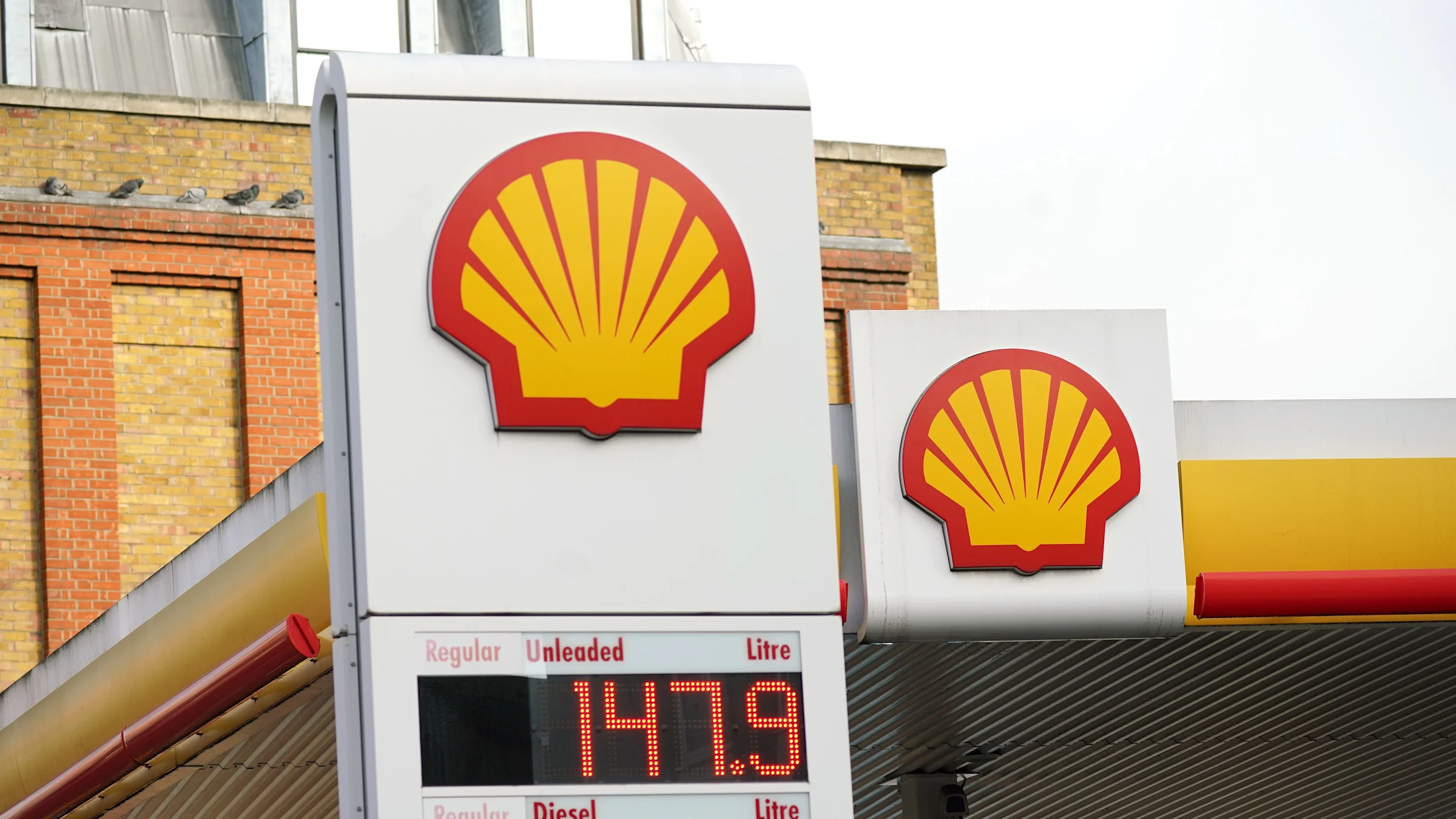 Shell posts stronger-than-expected profits as more cash handed to investors