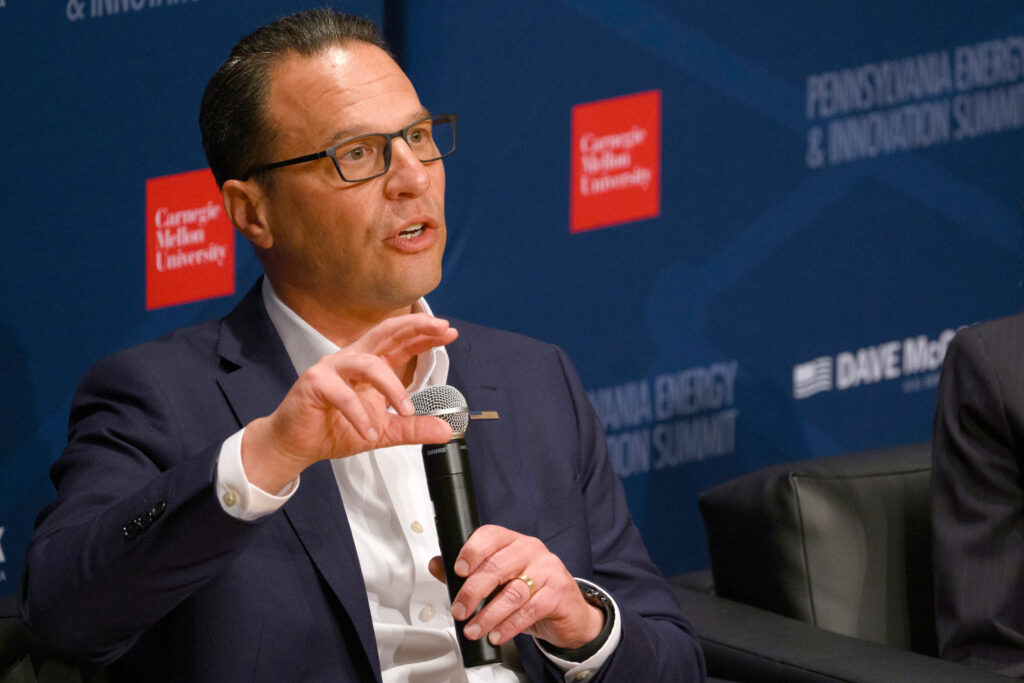 Four Governors Whose States Rely on PJM Want Data Centers to Guarantee Their Own Power