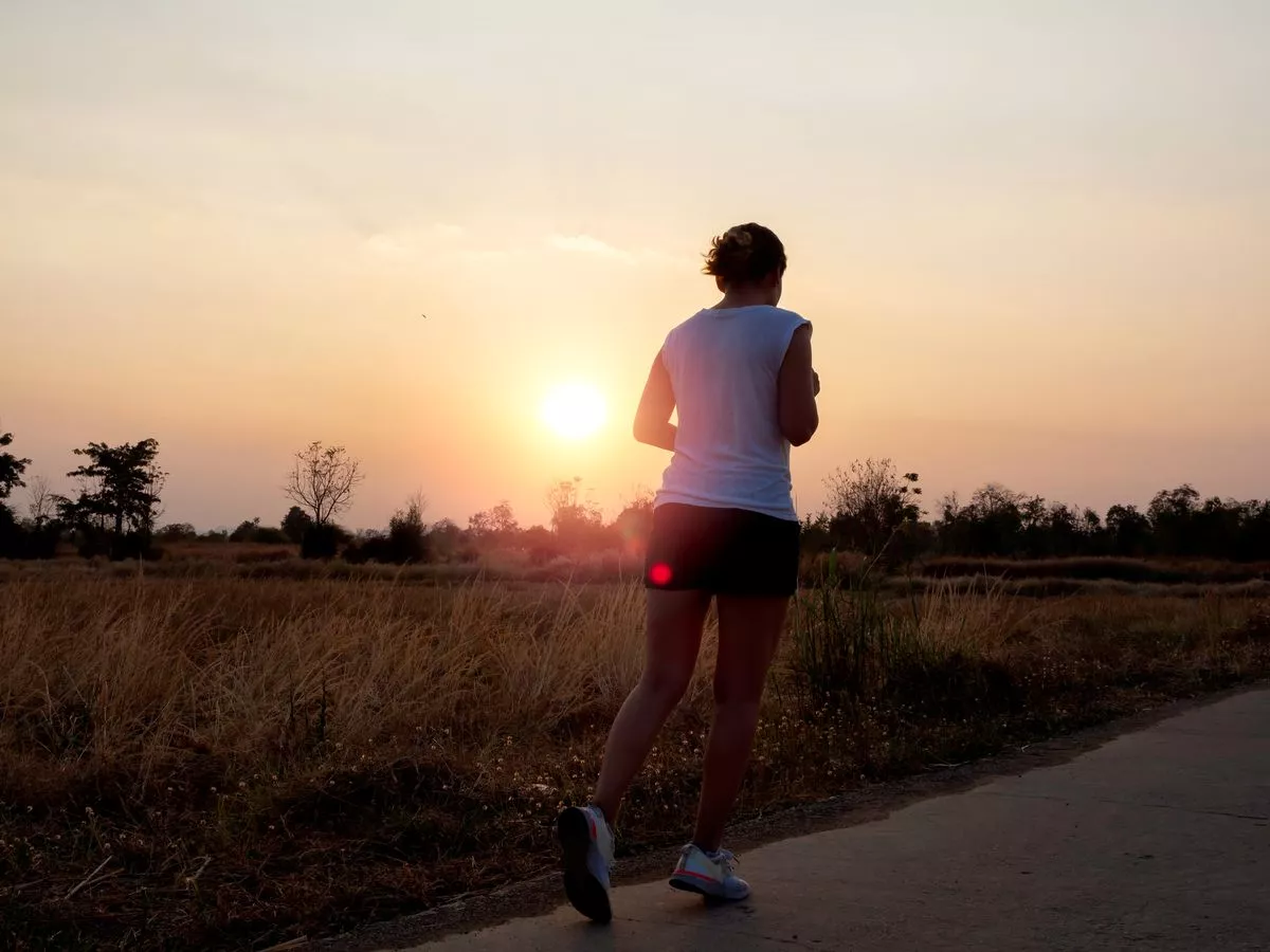 Get £25 smartwatch that's 'perfect for counting steps' with 'tremendous' battery for £5