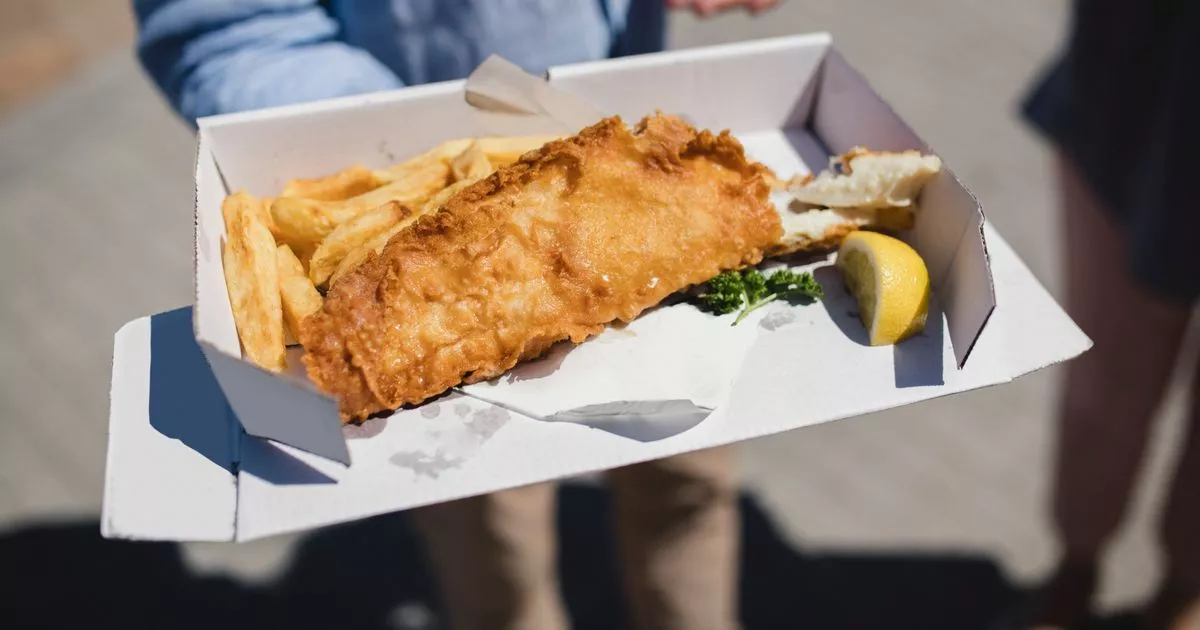 Glasgow is one of the cheapest places for fish and chips with average price of £10.37