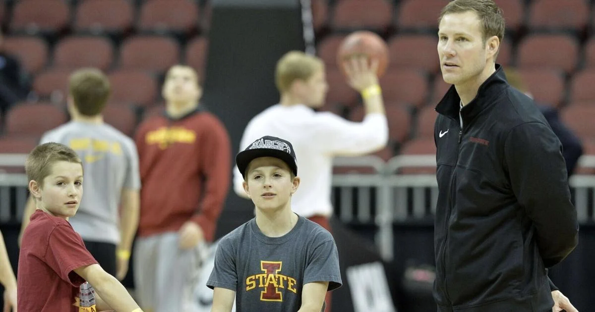 Fred Hoiberg’s sons reunite at Nebraska for final season