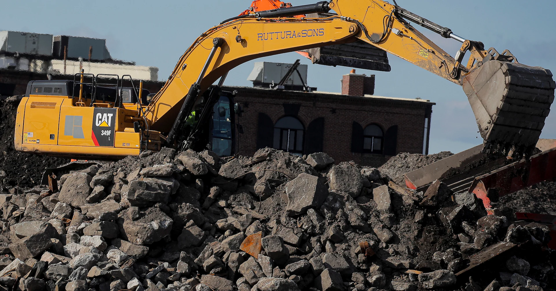 Industrial giants regain footing as tariff turmoil recedes