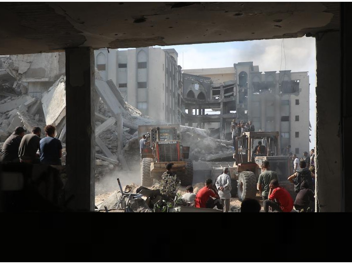 Three Palestinian Martyrs Recovered in Khan Younis