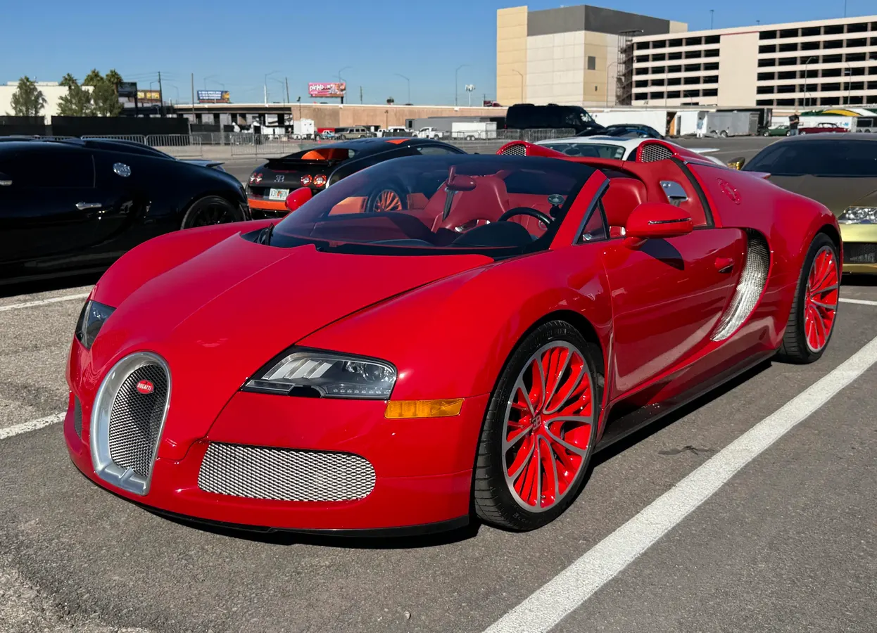Bugatti Supercars Cruise Vegas Strip At 2025 The Wynn Concours