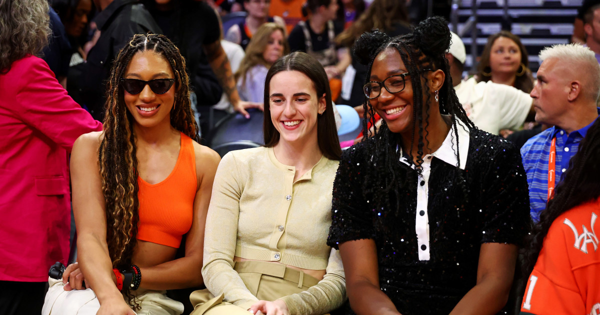 Indiana Fever Guard Announces Injury News While Outside the United States