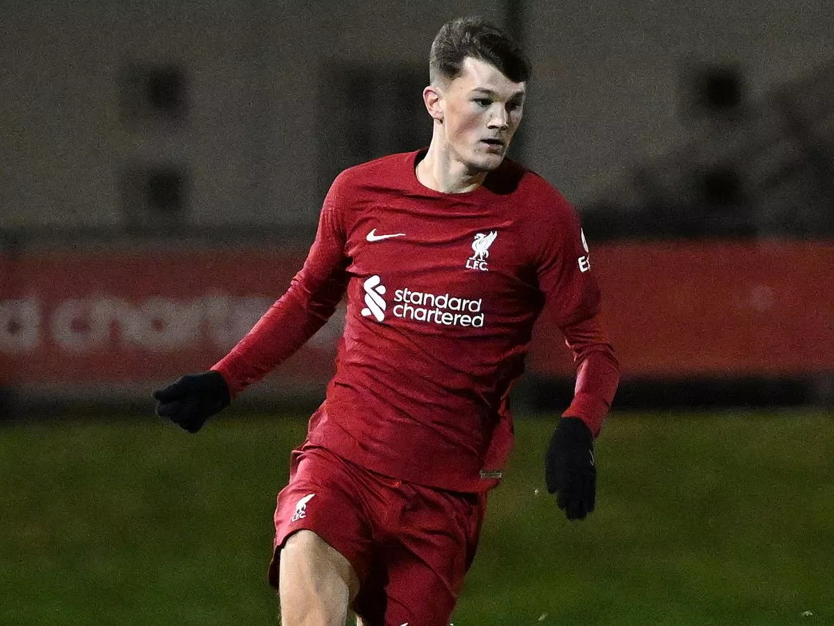 Calvin Ramsay in shock Liverpool lifeline as ex Aberdeen star ready to answer Arne Slot SOS