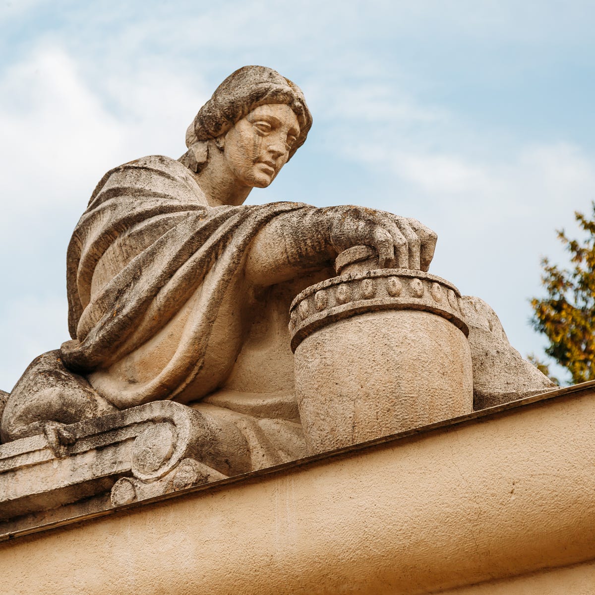 After 2,100 Years, Archaeologists Found the Missing Head of an Ancient Greek Statue