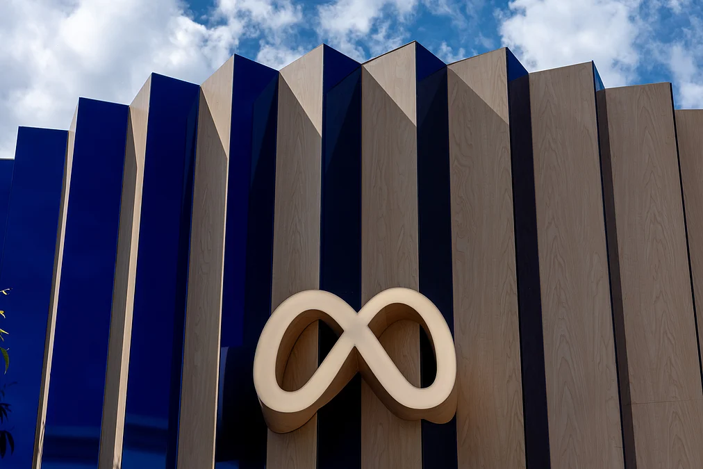 Meta Defies AI Spending Gloom With Its Record-Breaking Bond Sale