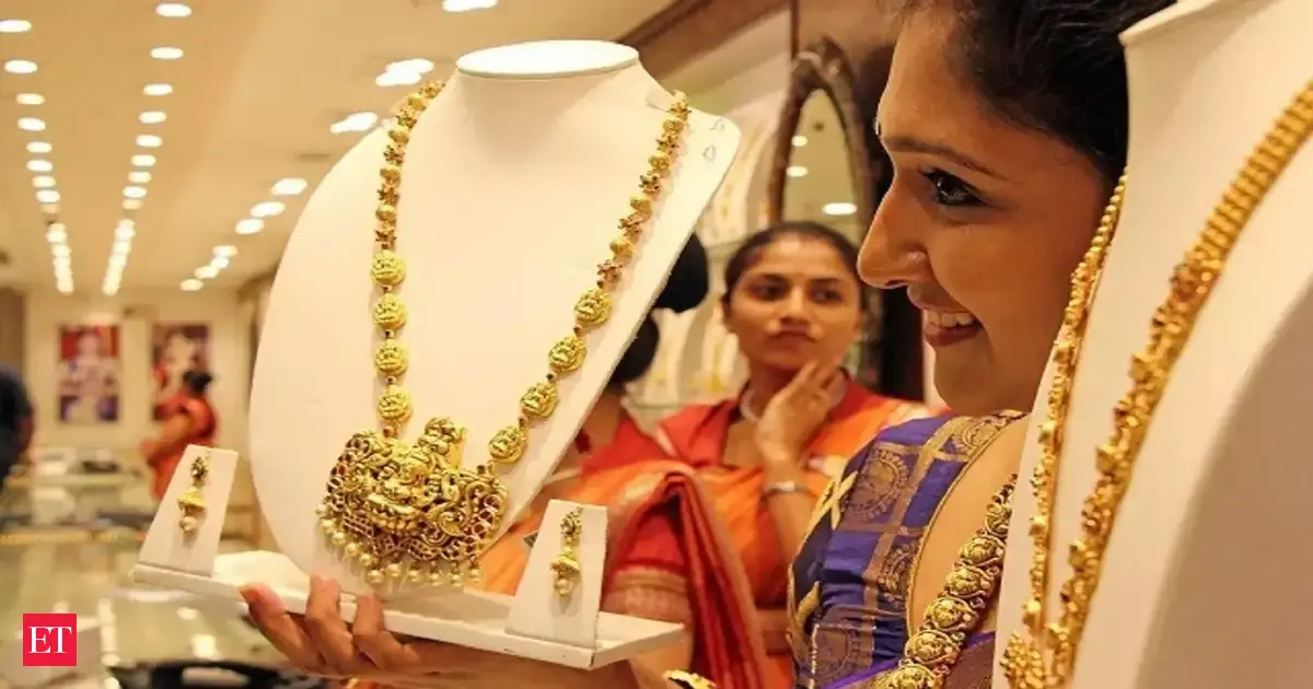 Gold: India flips to discount after festivals; premiums rise elsewhere as prices ease