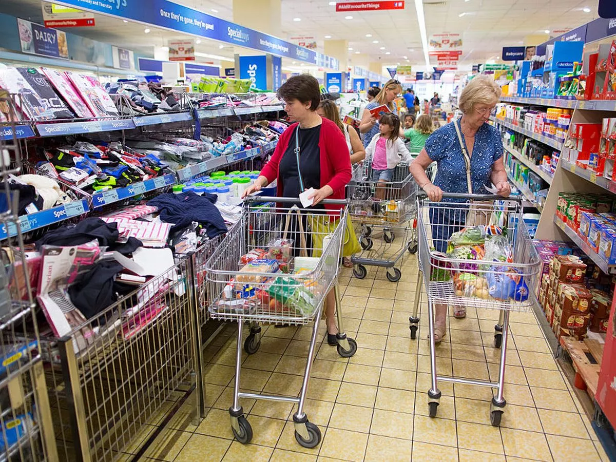 Aldi issues urgent 'do not eat' warning for chocolate snack over 'possible health risk'