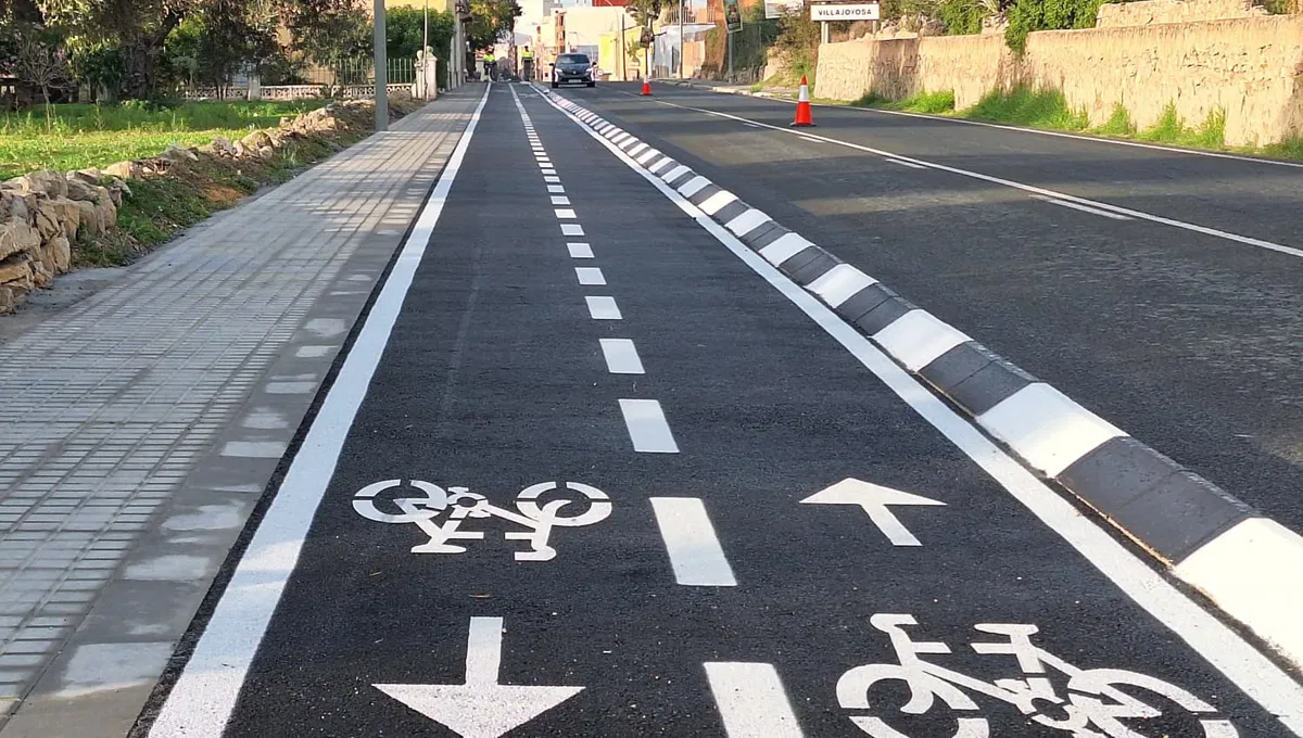 Villajoyosa expands its cycle lane network to reach La Cala