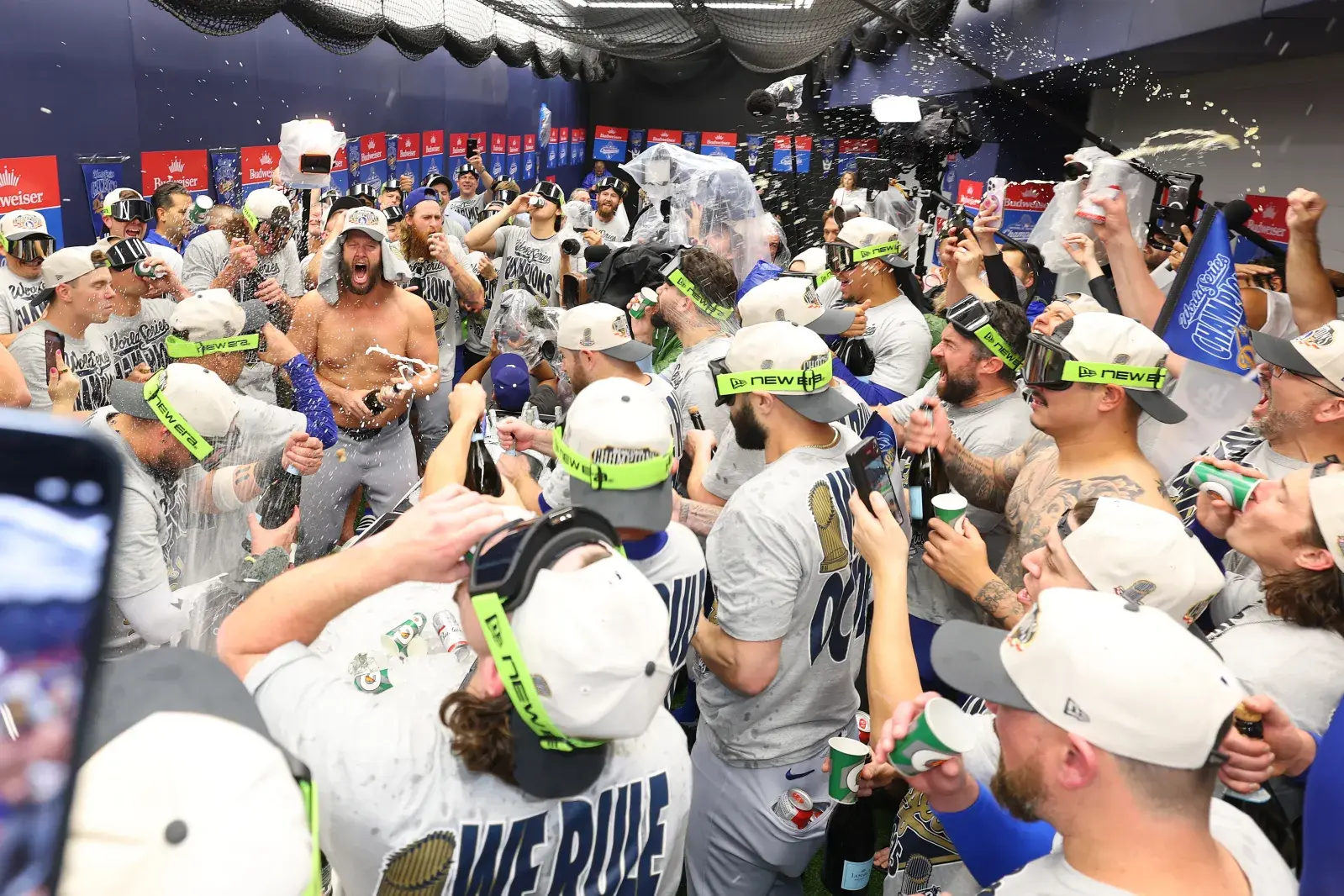 Clayton Kershaw May Not Be Done With Dodgers After All