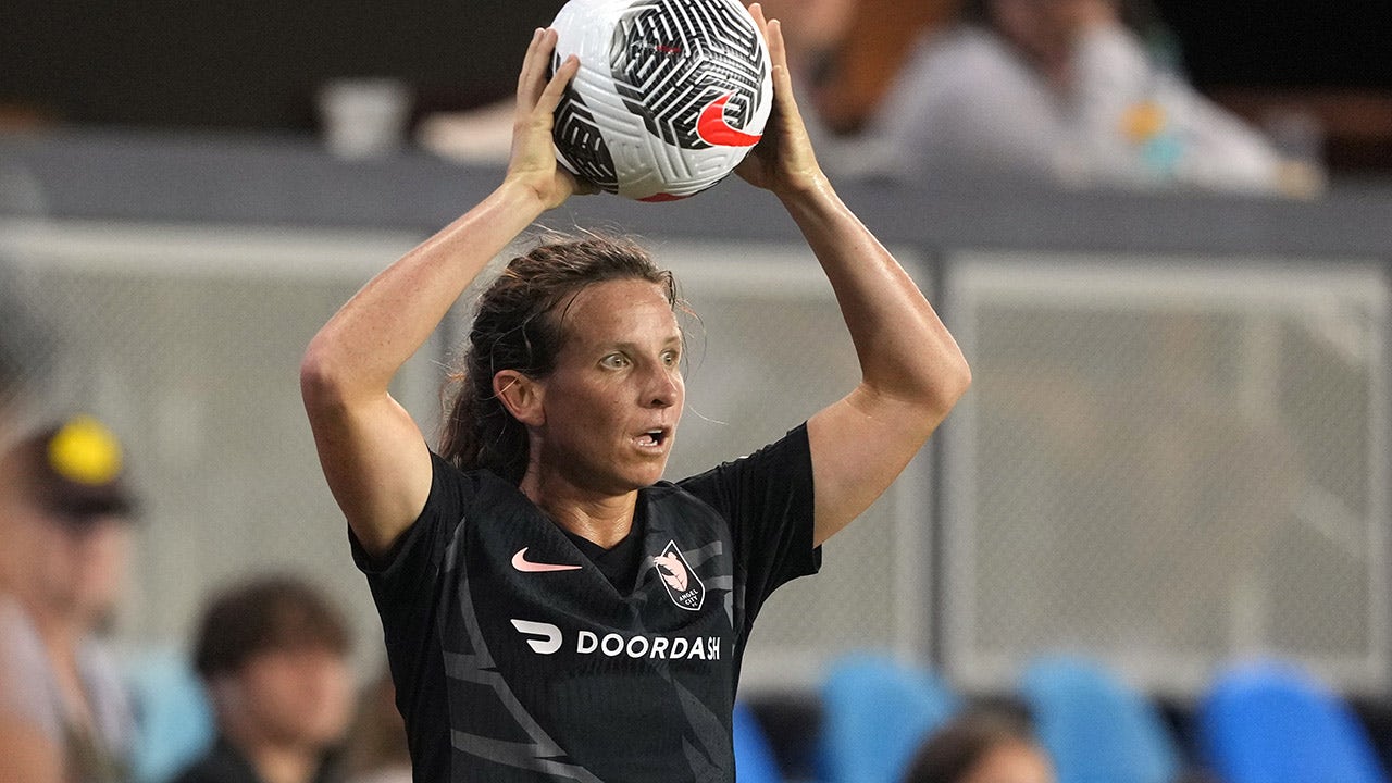 NWSL veteran faces backlash over column