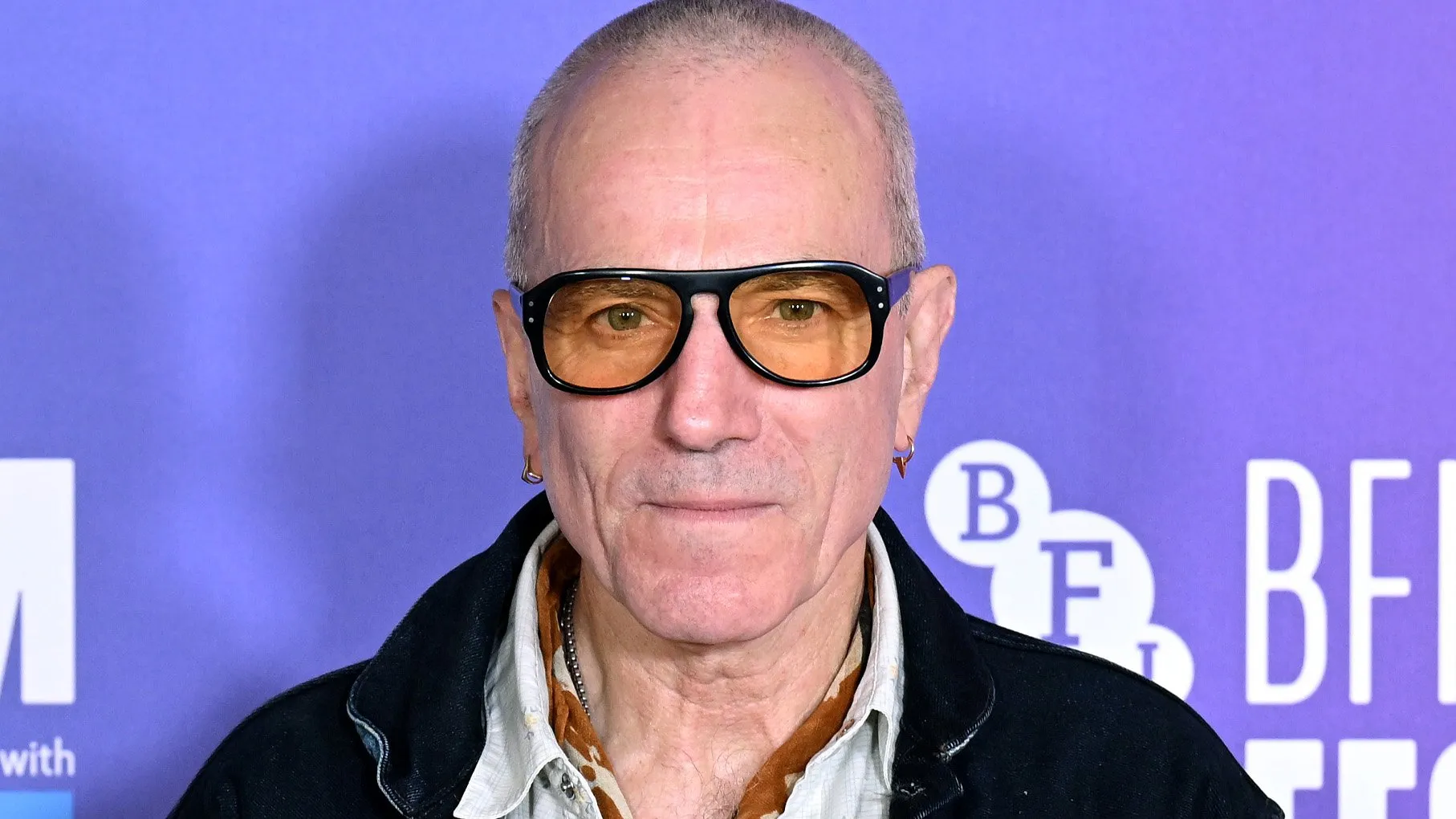 Sir Daniel Day-Lewis hits out at critics who ‘gob off’ about his method acting