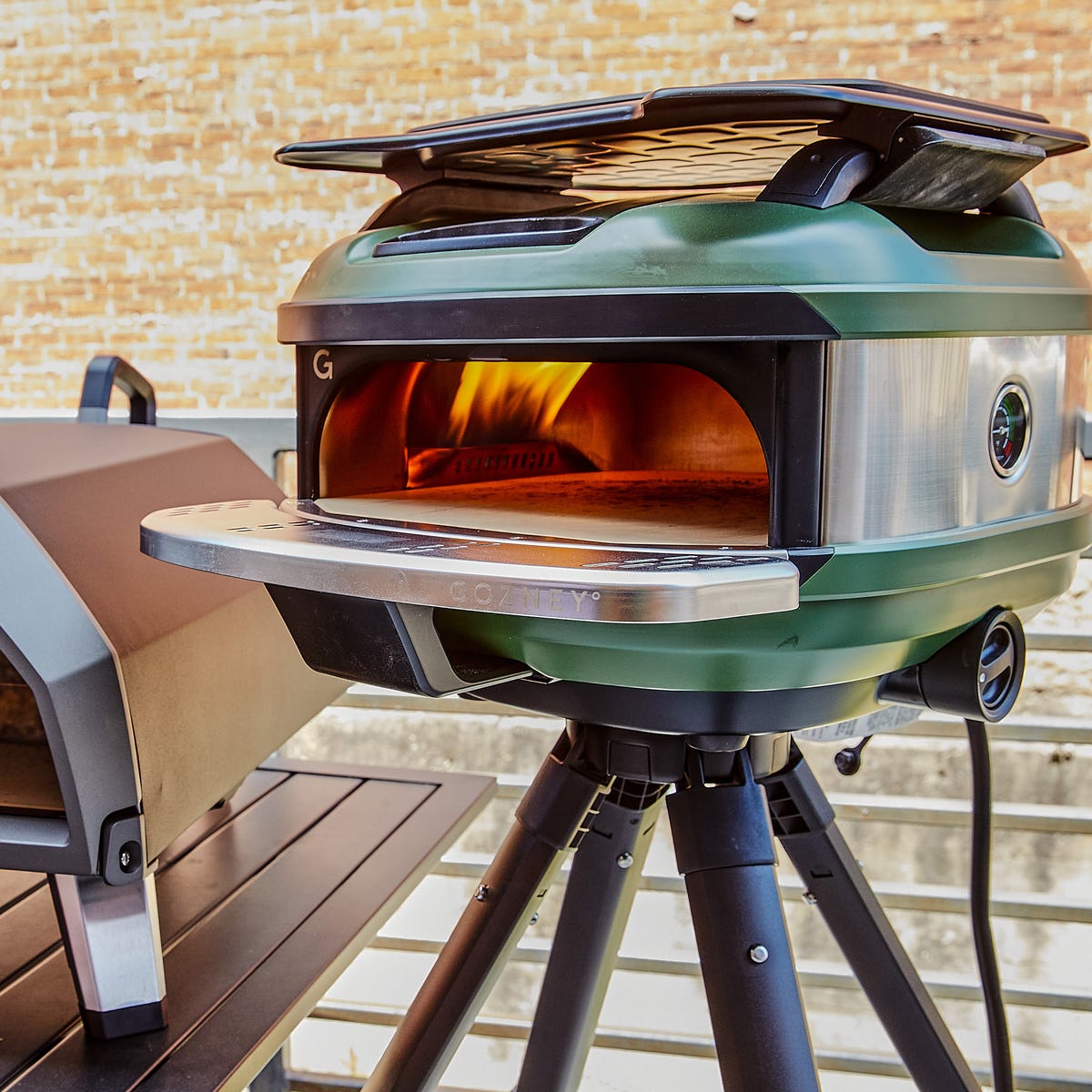 Forget Delivery. Our Favorite Outdoor Pizza Ovens Deliver Homemade Pies in Seconds.
