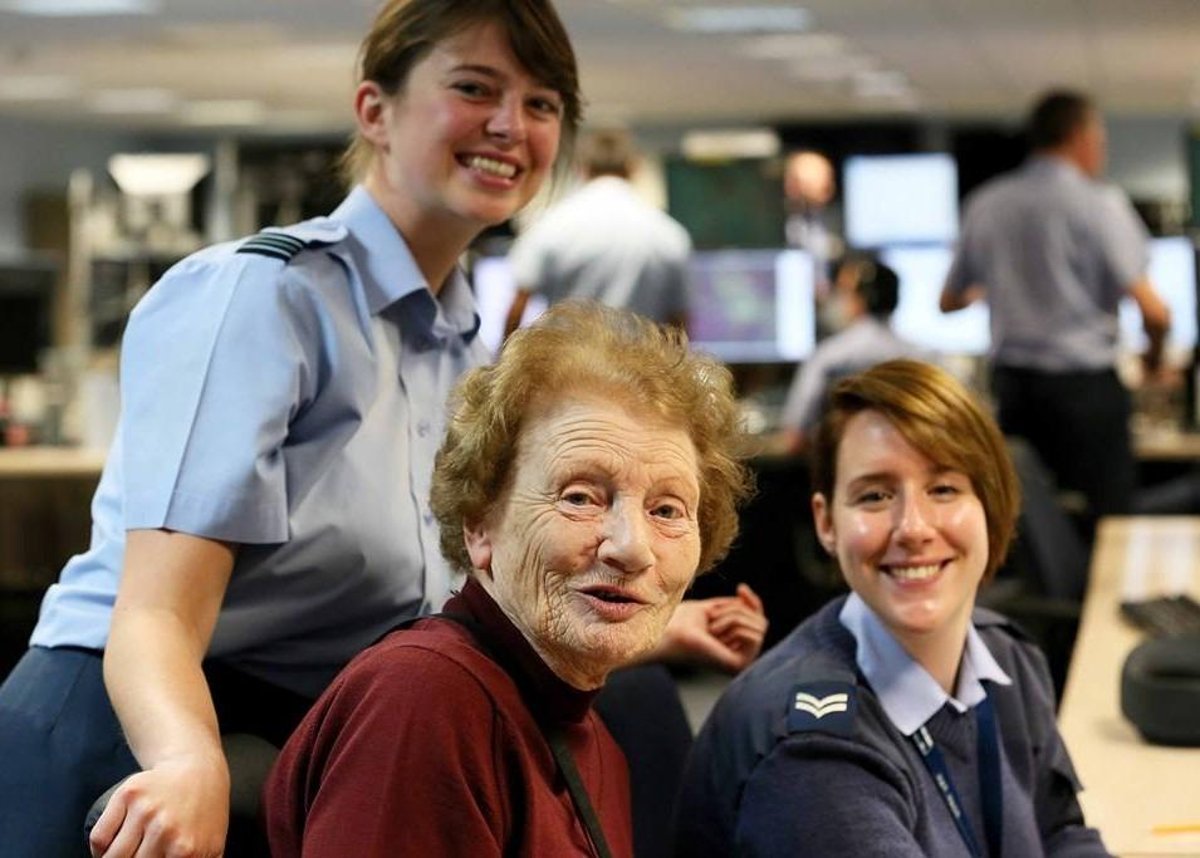 Military honour for Borders WWII veteran Evelyn