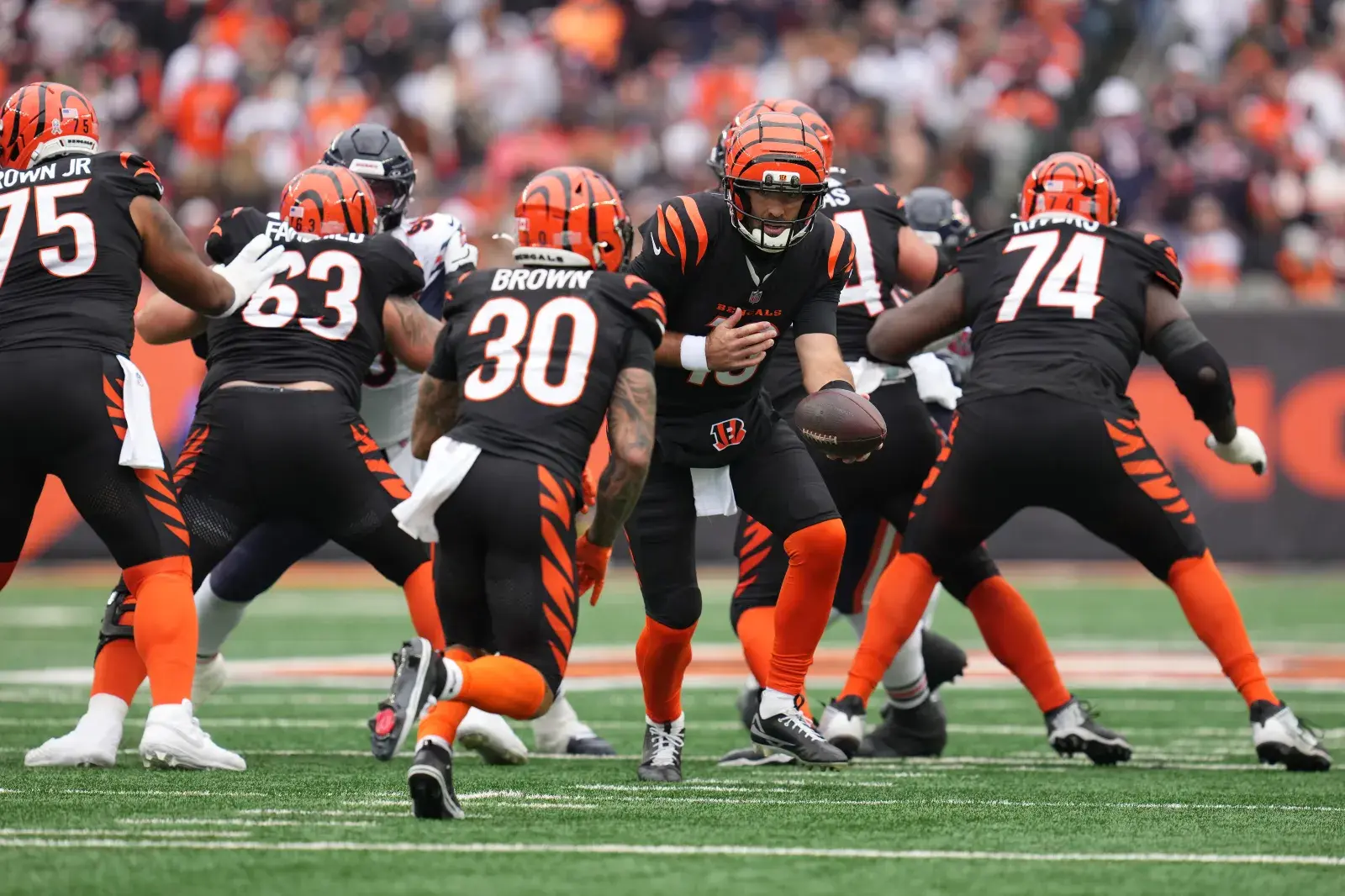 Bengals&#039; Chase Brown Calls Out Defense After Heartbreaking Bears Loss