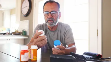 See Which Meds Were Recalled – Hollywood Life