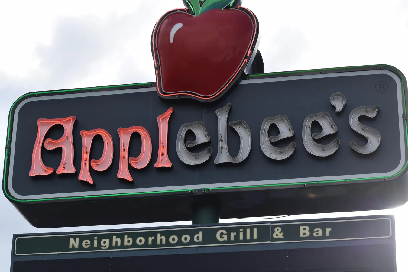Applebee’s And IHOP Owner Has Lost $600 Million Under Its CEO