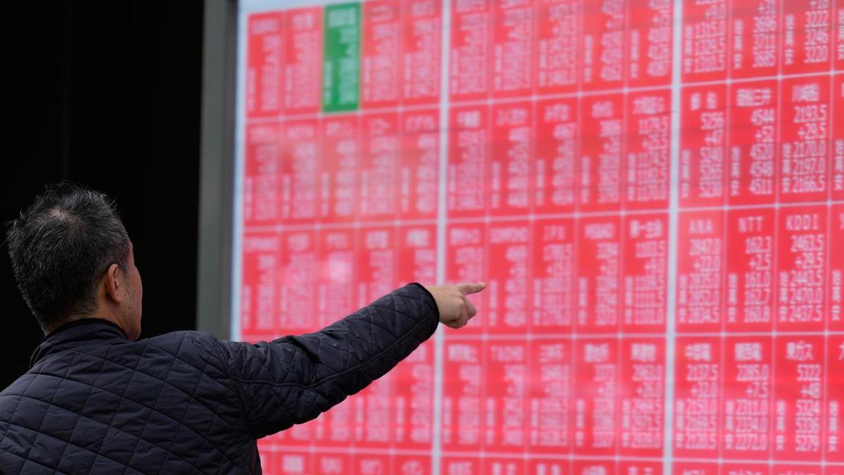 Asian stocks rise on AI sentiment