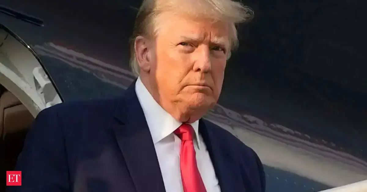 US shutdown drags on, cracks show in fragile economy