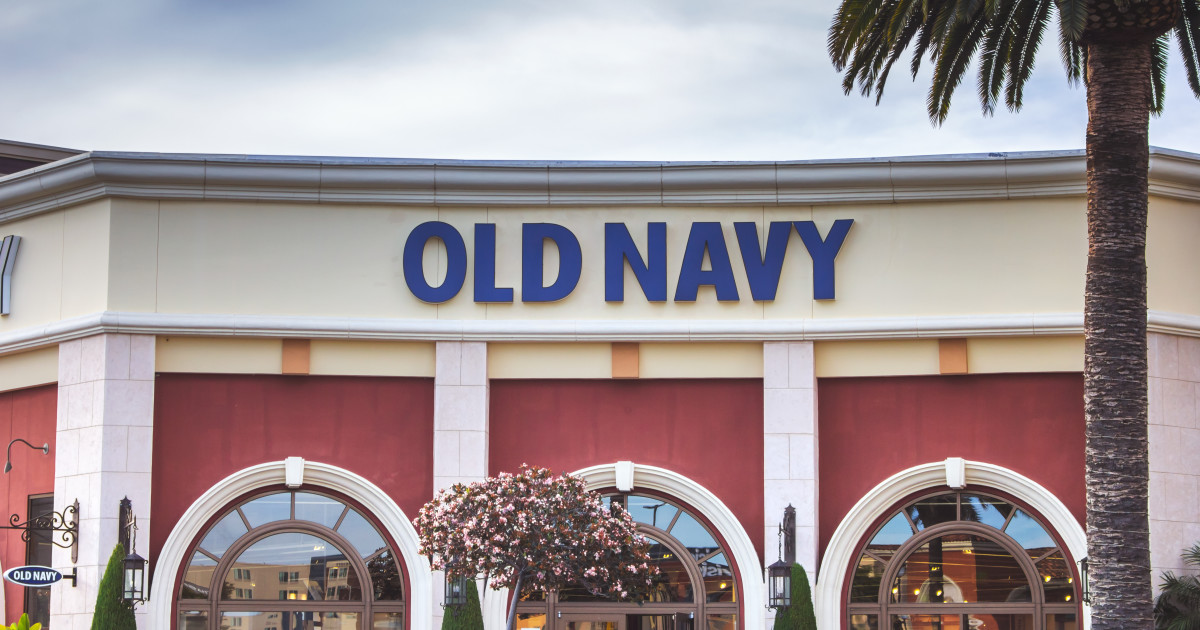 Old Navy's Jacket Is Stylish, Flattering and Perfect for Fall