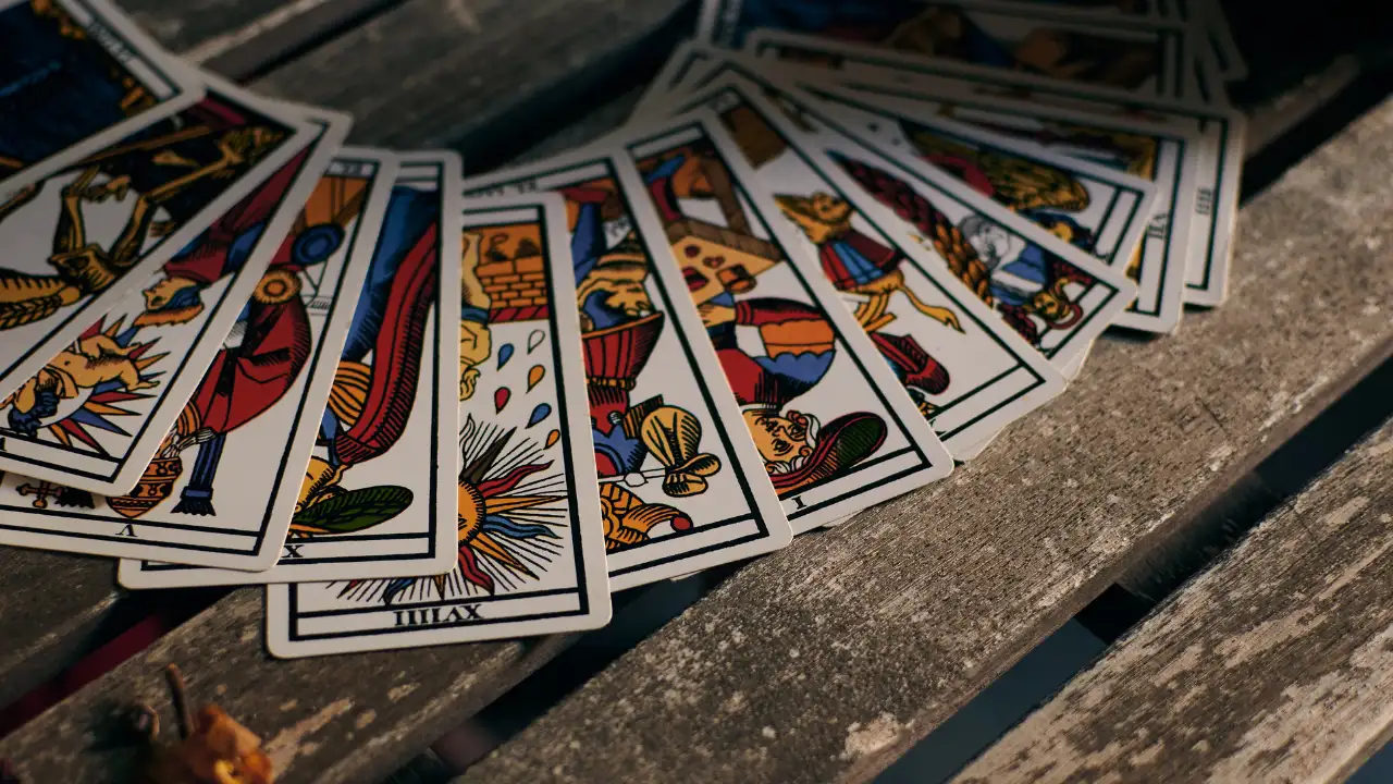 Tarot Card Reading For All Zodiac Signs With Vastu Tip Of The Day: November 3, 2025