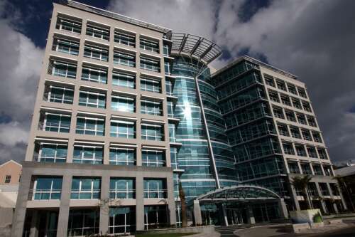 AM Best revises outlook for Everest Group to negative