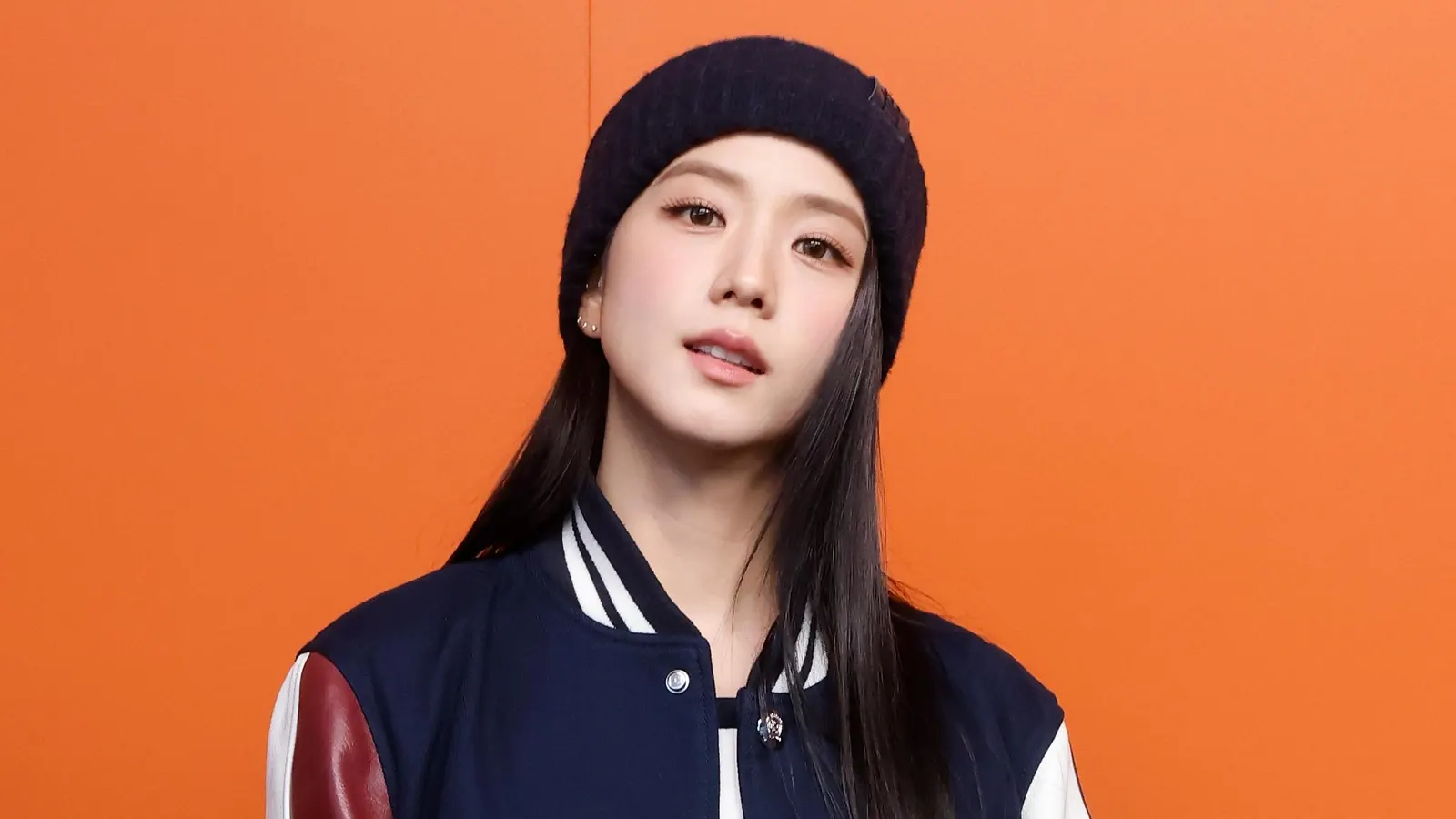 Jisoo’s New Solo Smash Helps Blackpink Tie The Biggest K-Pop Group Of All Time