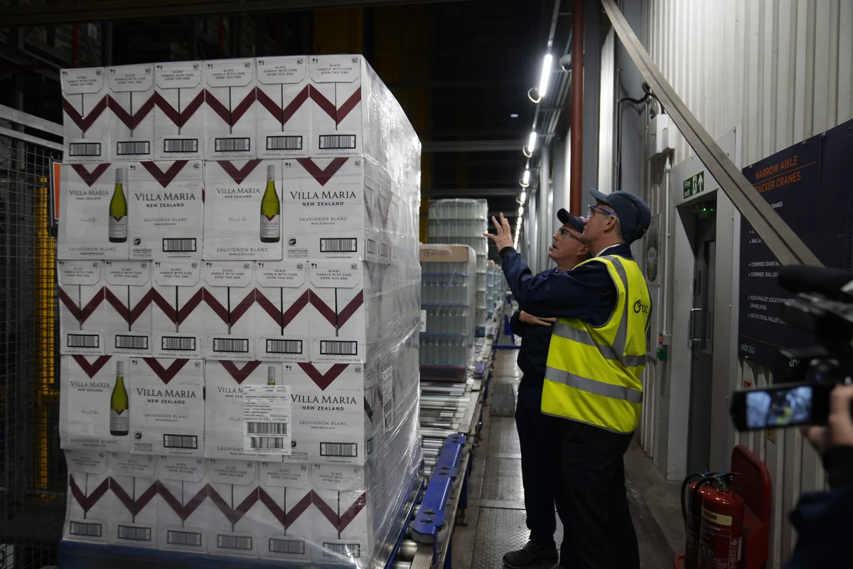 Business Secretary announces electricity discounts of £420 million