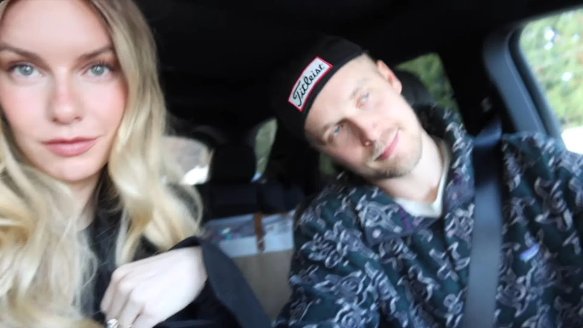 Elias Pettersson drives wife Katelyn to Canucks arena for photoshoot of her brand new business venture
